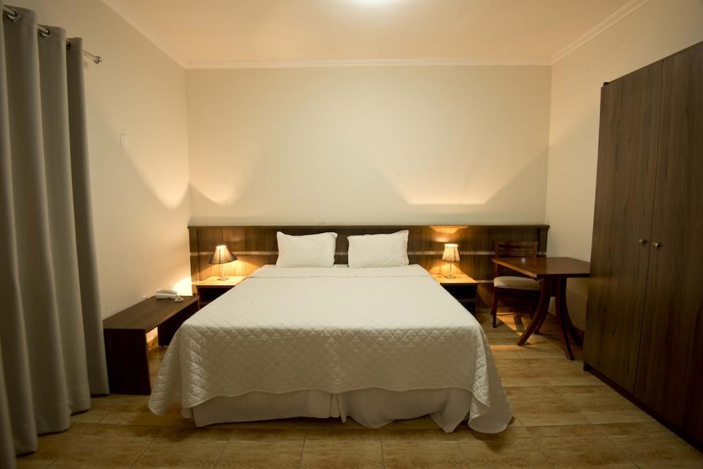 Grand Enio Hotel E Cantina Варжинья Номер фото