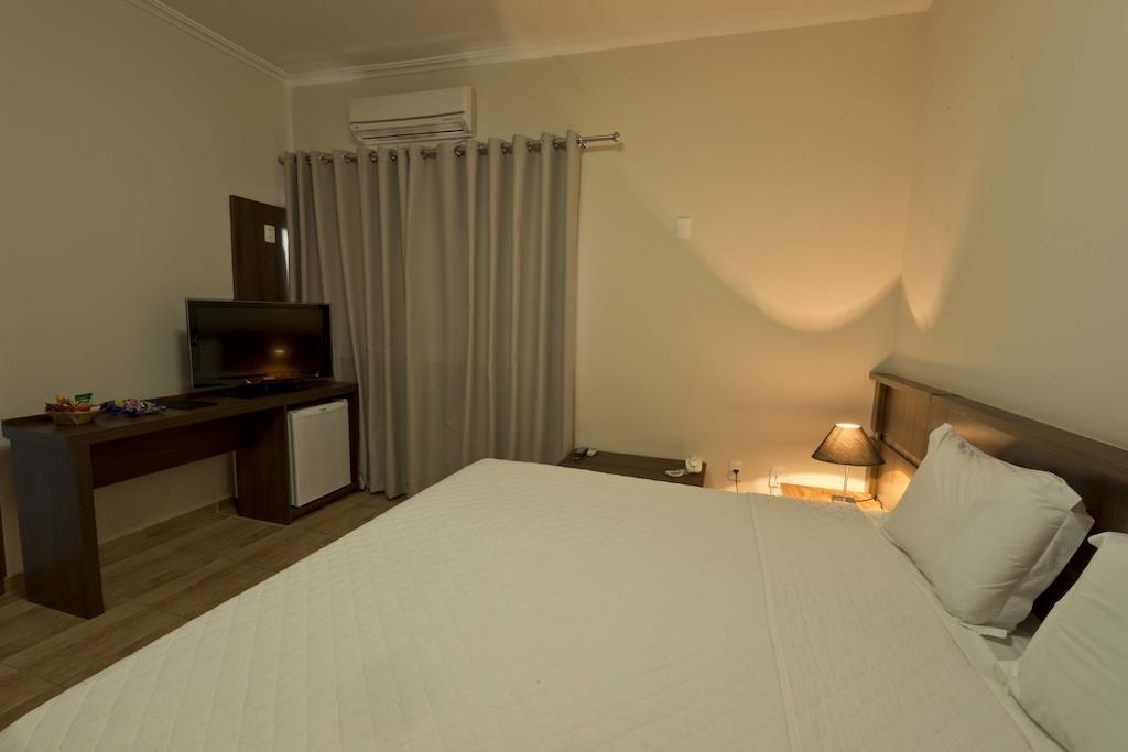 Grand Enio Hotel E Cantina Варжинья Экстерьер фото