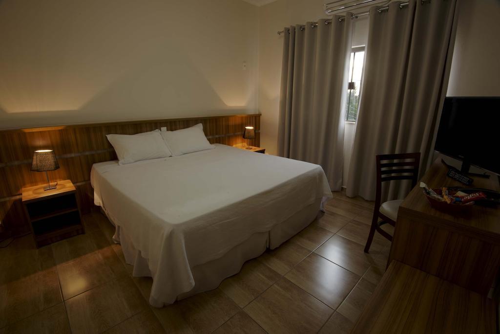 Grand Enio Hotel E Cantina Варжинья Экстерьер фото